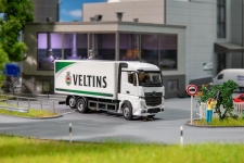 FALLER 161439 - H0 - LKW MB Actros Kofferaufbau Veltins Getränke